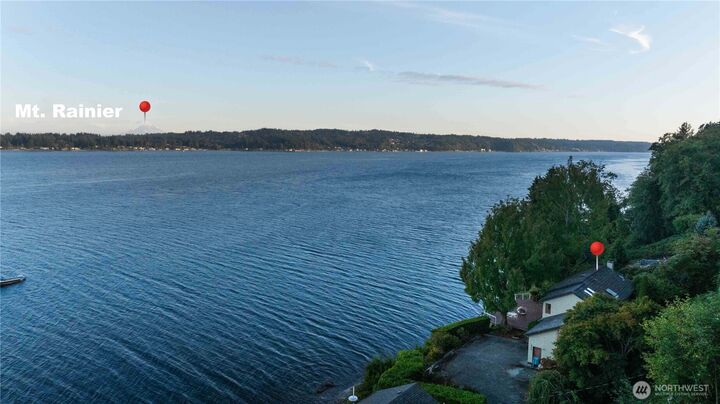 Property Photo:  3737  Bahia Vista Drive NE  WA 98310 