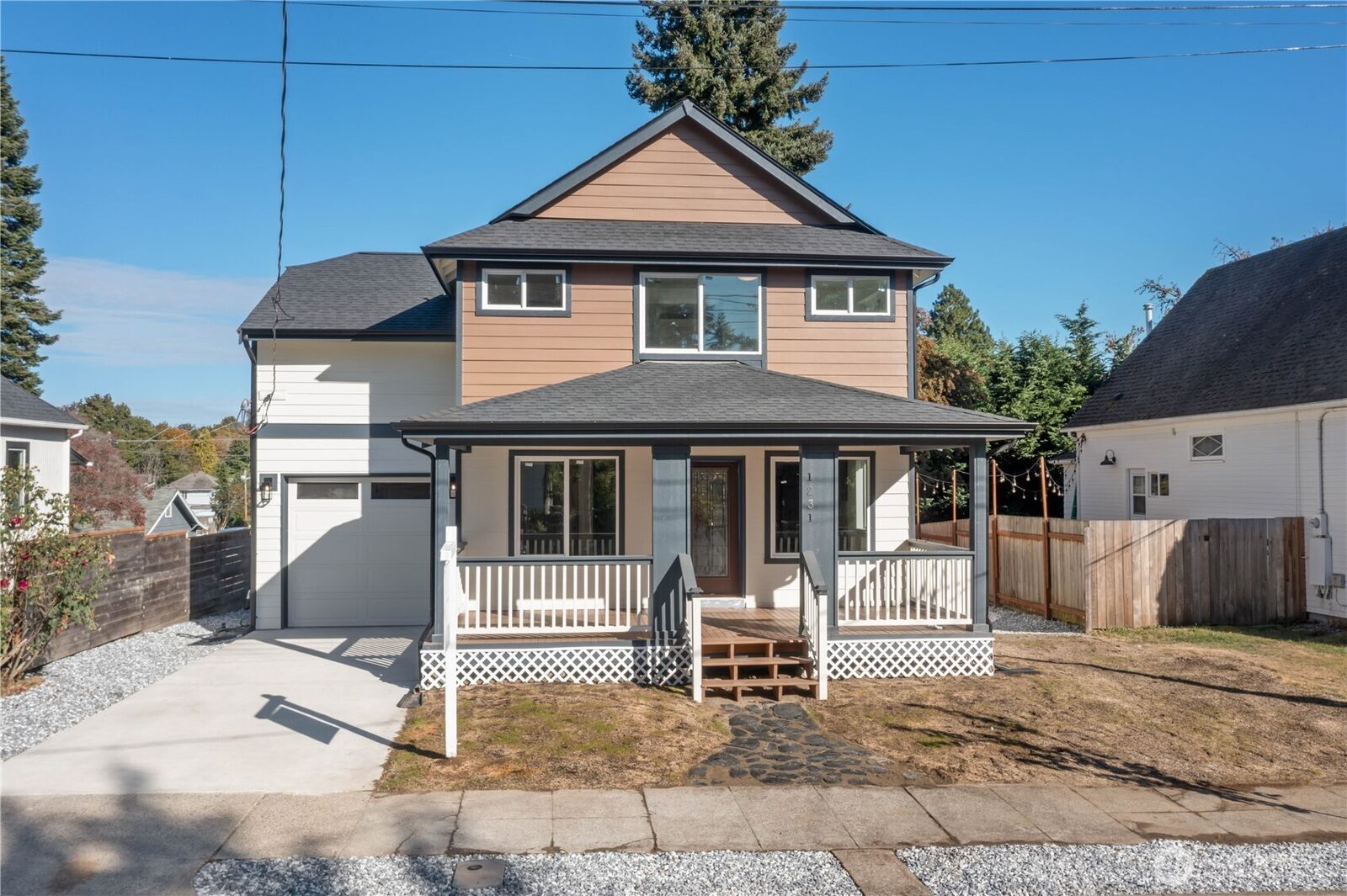 Property Photo:  1231 S Washington Street  WA 98405 