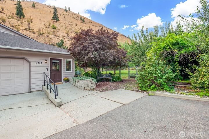 Property Photo:  3151  Number 1 Canyon Road  WA 98801 
