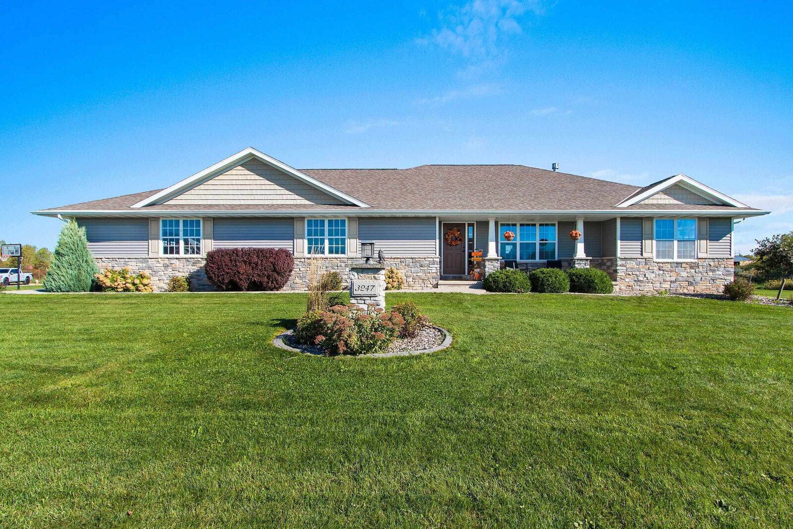Property Photo: 3247 Essen Road WI 54311-5093