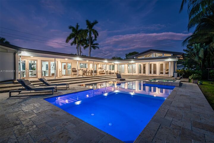 7550 SW 60th St  Miami FL 33143 photo