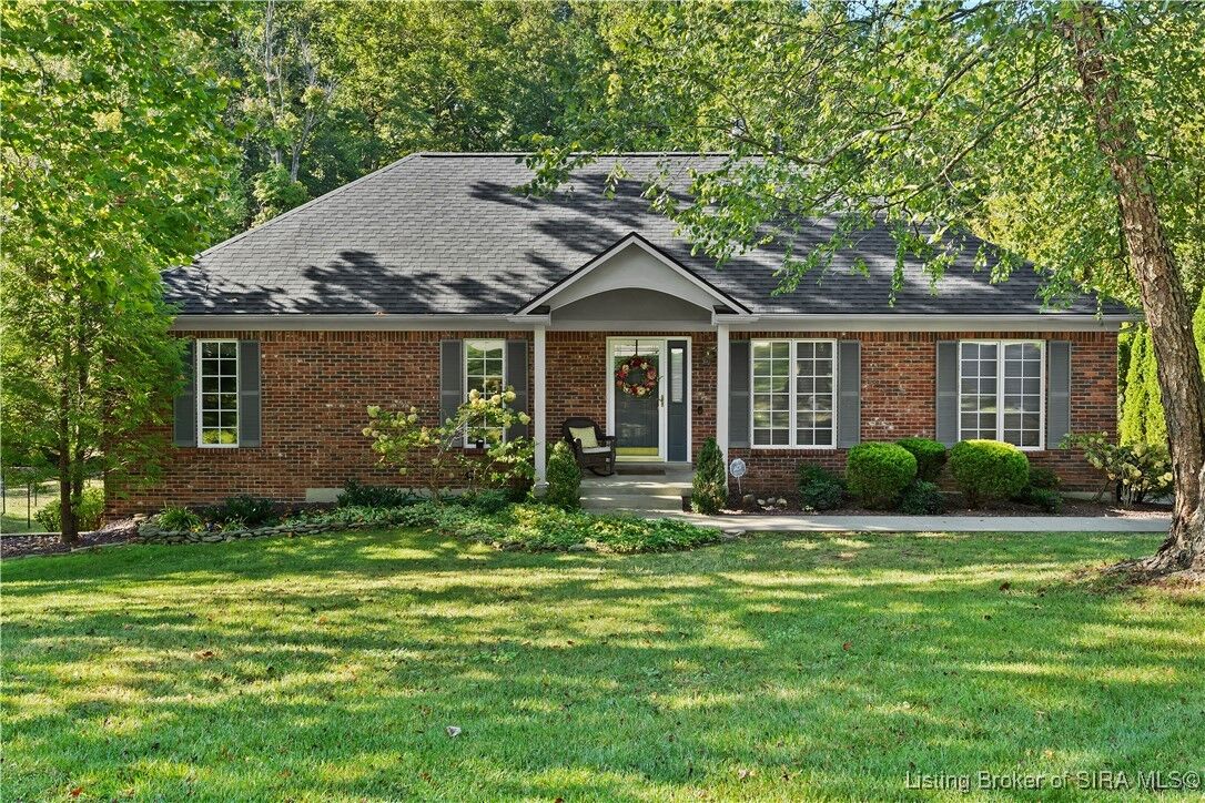 Property Photo: 4055 Tanglewood Drive IN 47119