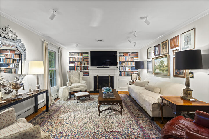 Property Photo:  5 Rose Lane  CT 06371 