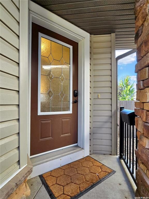 Property Photo:  150 Ashworth Crescent  SK S7T 0H8 