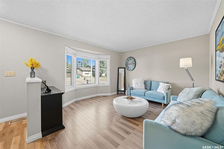 Property Photo:  227 Waterbury Road  SK S7J 5B1 