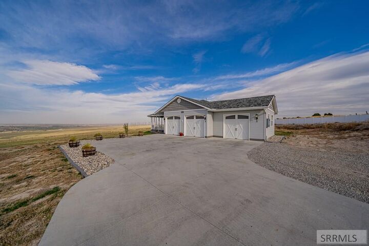 Property Photo:  7215 E Panorama Drive  ID 83401 