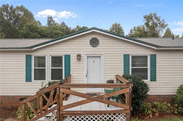 Property Photo:  1015 Houston Lane  NC 27013 