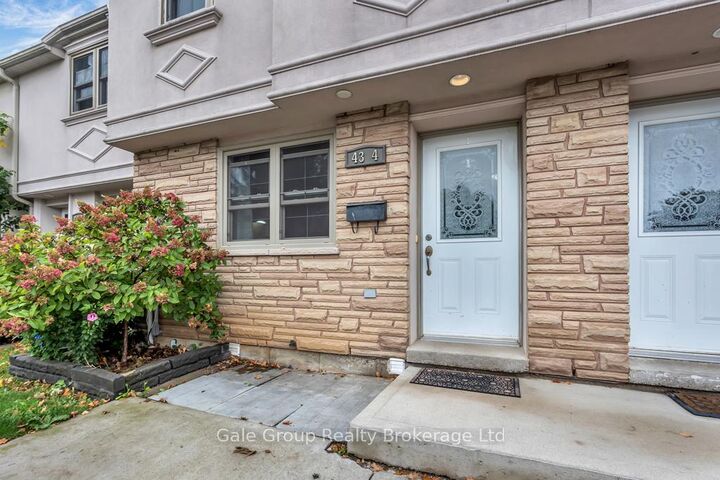 Property Photo:  43 Blandford Street 4  ON N4S 7H7