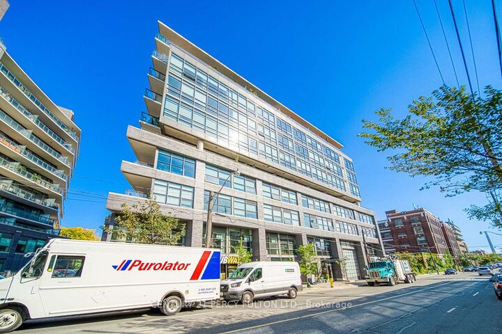Property Photo:  319 Carlaw Avenue 816  ON M4M 0A4 