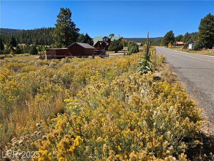 Property Photo: 776 E Aspen Meadow Dr Lot #9 UT 84735