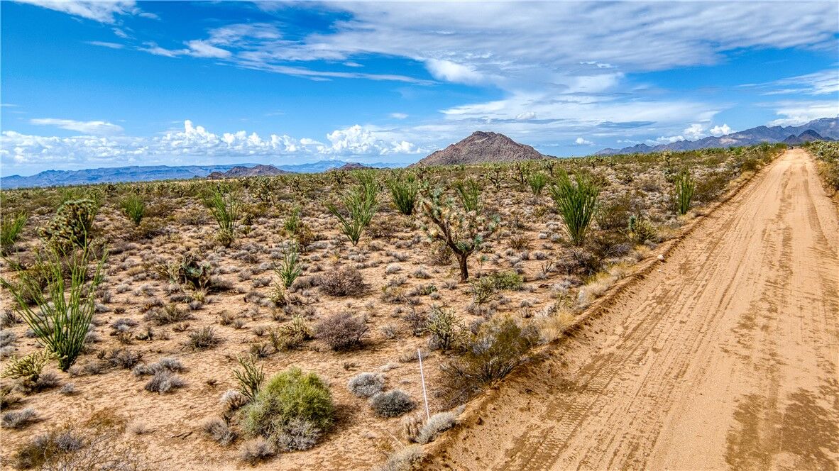 Property Photo:  19595 S Kit Carson Road  AZ 86438 