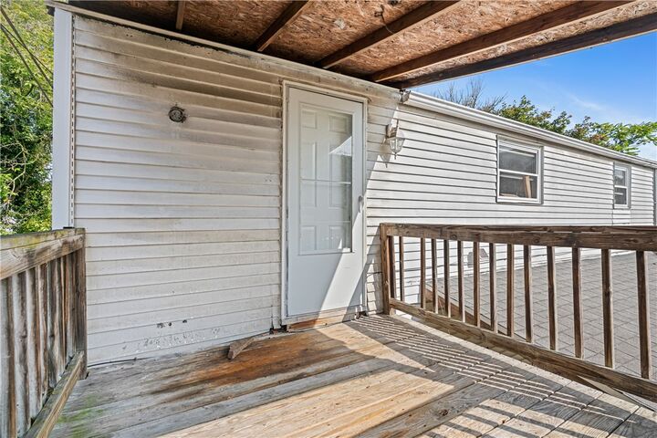 Property Photo: 1302 Irwin St PA 15001