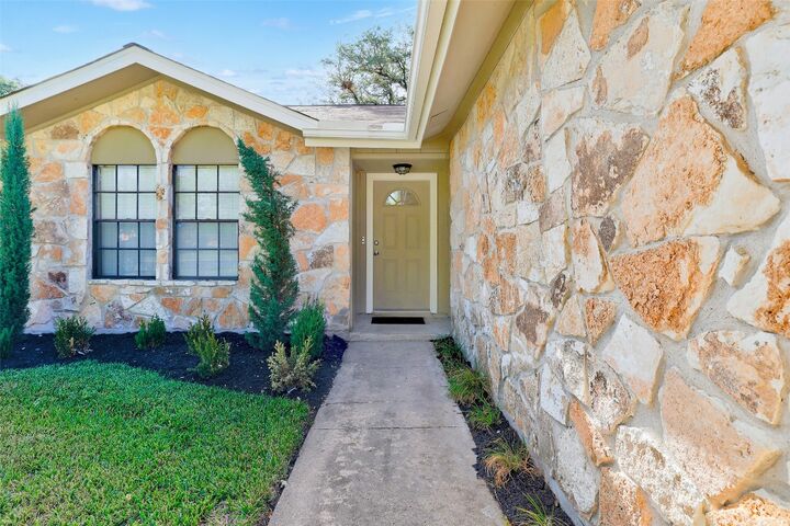 Property Photo:  12101 Wander Lane  TX 78750 