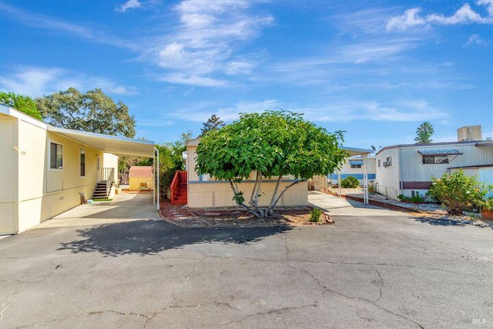 Property Photo:  504 Colonial Park Drive  CA 95403 