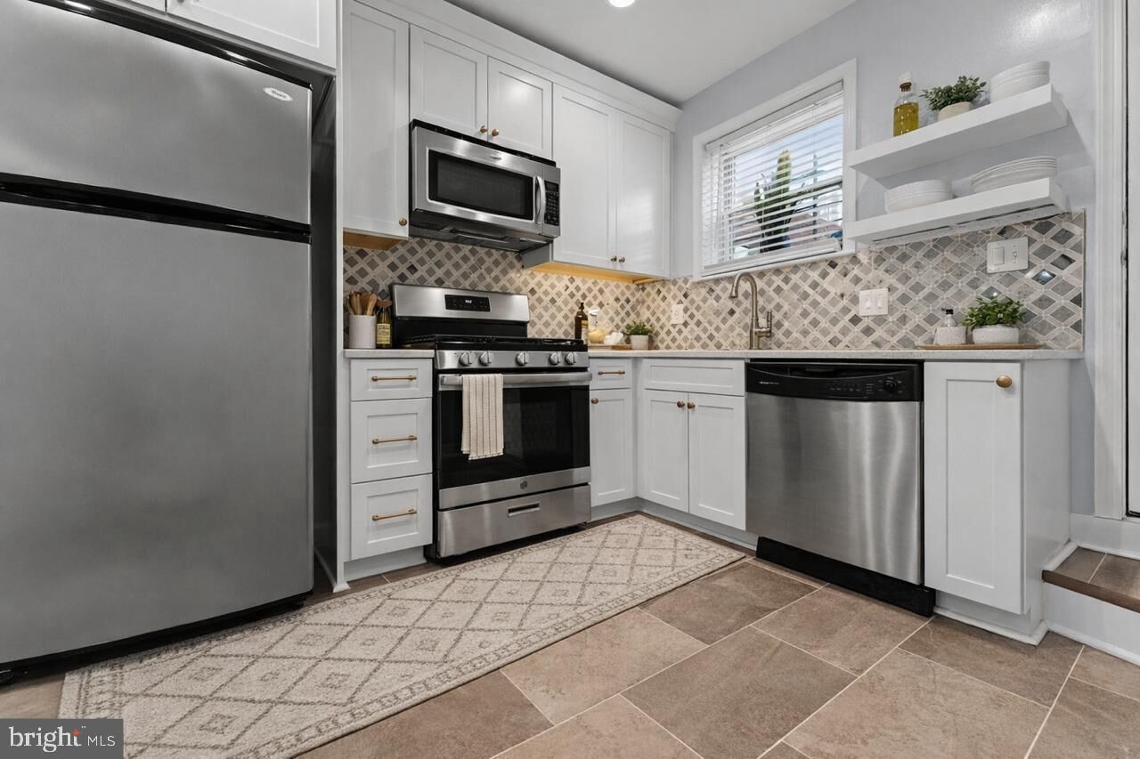 Property Photo:  224 N Port Street  MD 21224 