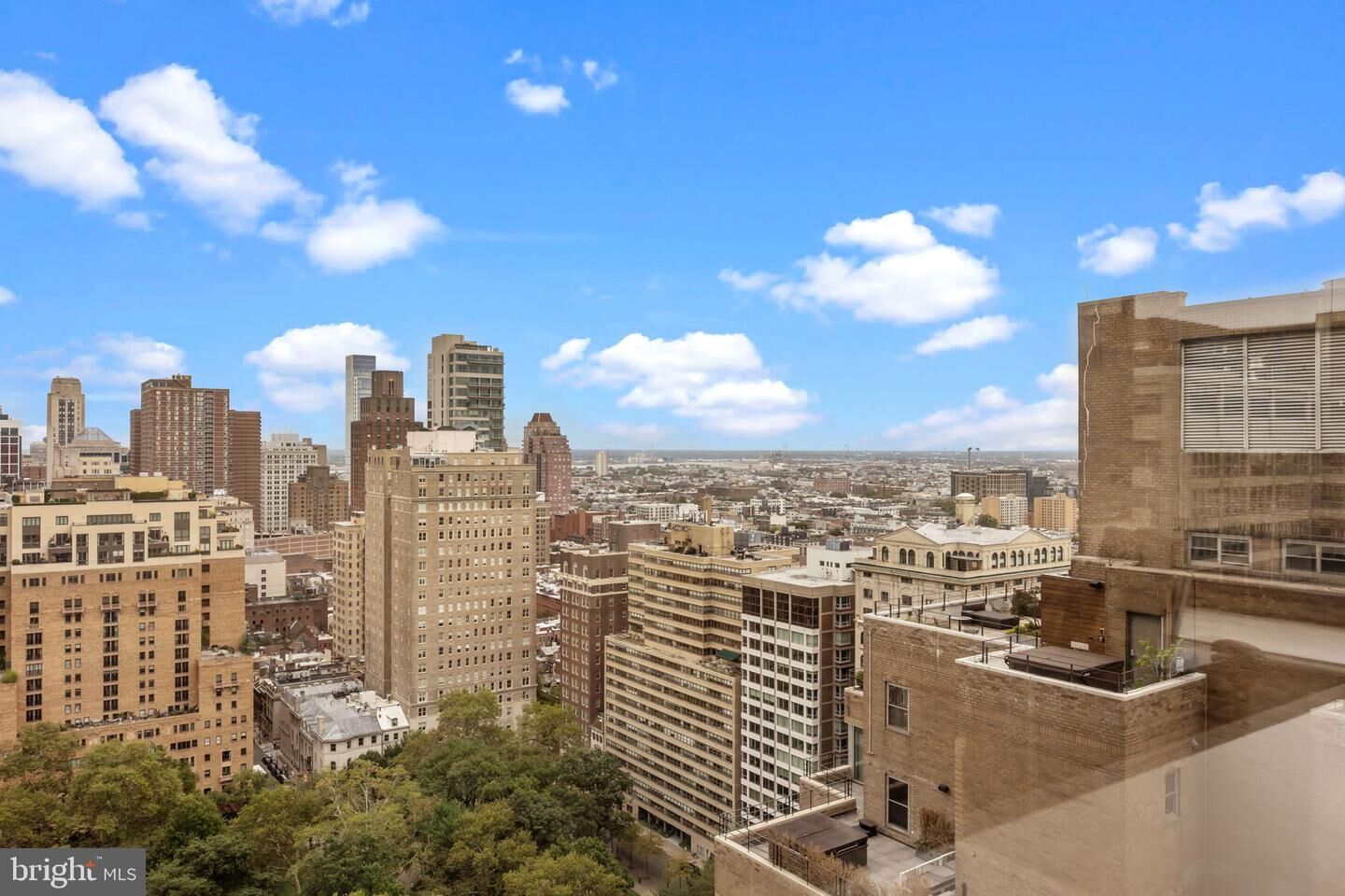 Property Photo:  202 W Rittenhouse Square 10 2608  PA 19103 