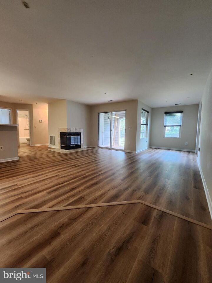 Property Photo:  10 Greystone Court F  MD 21403 