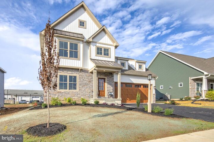 Property Photo:  218 Parkside Place Lot 27  PA 17602 