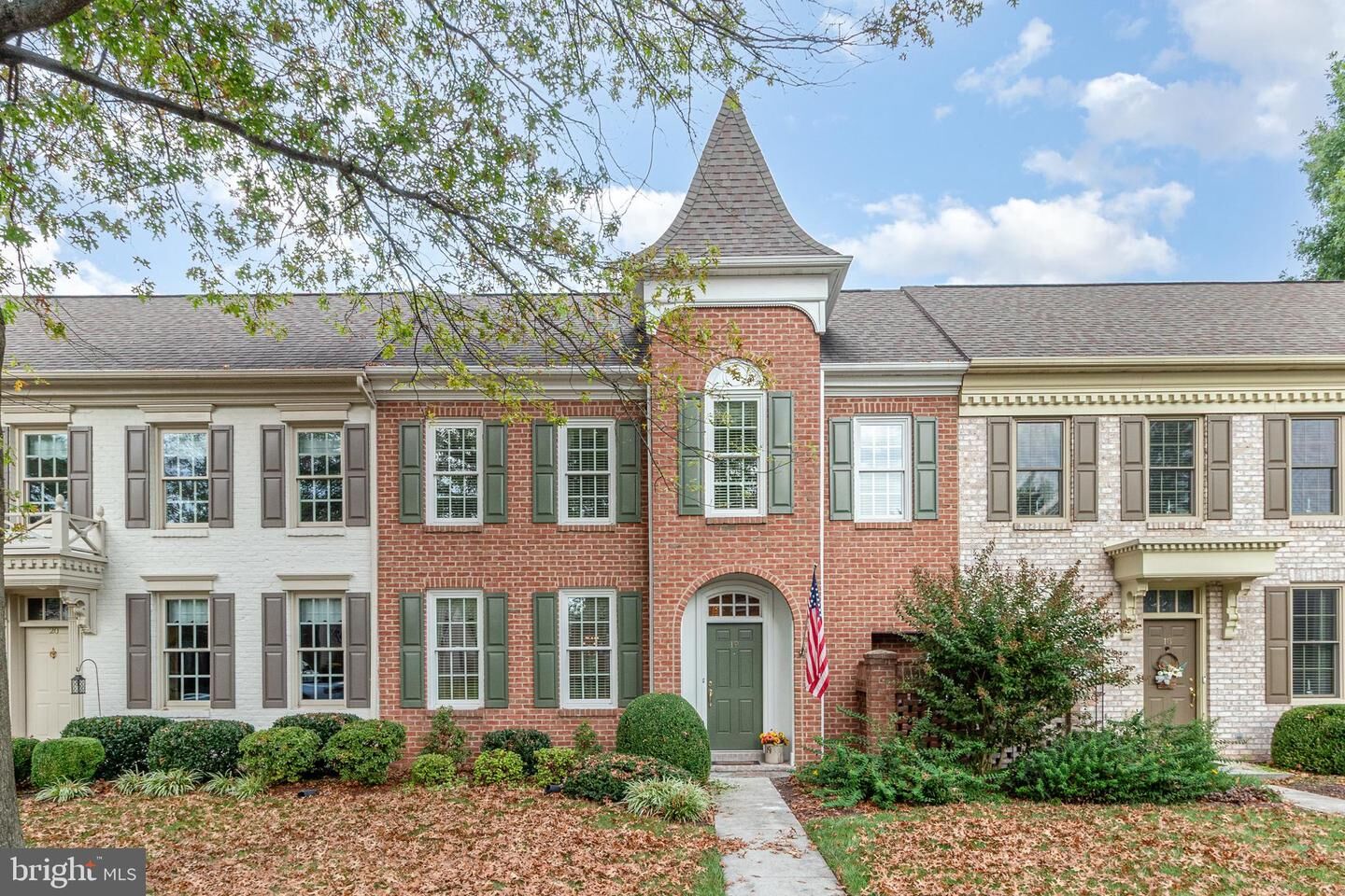 Property Photo:  19 Devonshire Square  PA 17050 