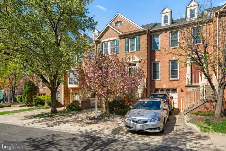 Property Photo: 10164 Treble Court MD 20850