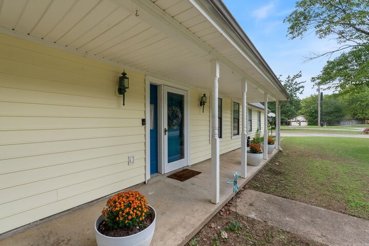 Property Photo:  1 Manchester Drive  AR 72034 