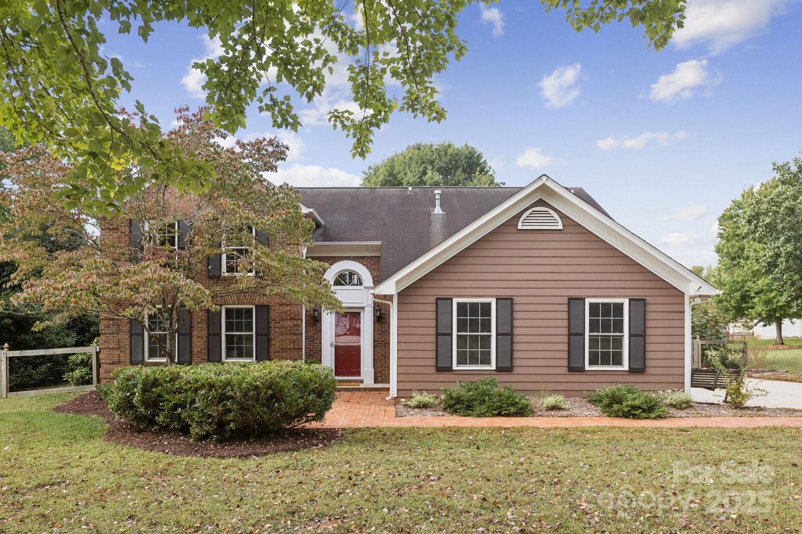Property Photo:  15217 Buckhaven Court  NC 28227 