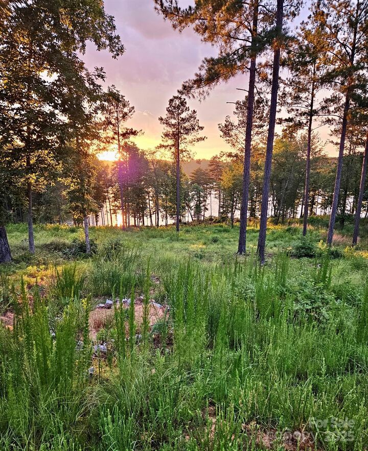 Property Photo:  3067 Jumping Run 103  NC 28612 