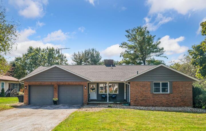 Property Photo: 2645 Kings Mill Drive OH 43302