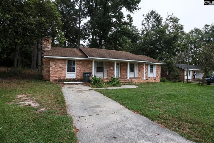 Property Photo:  680 Edisto  SC 29115 