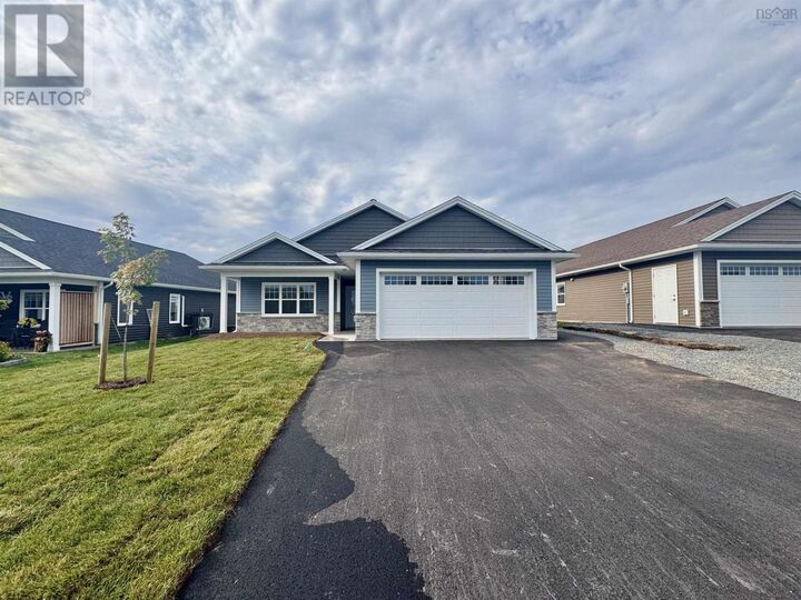 25 Community Way 4 — photo 1