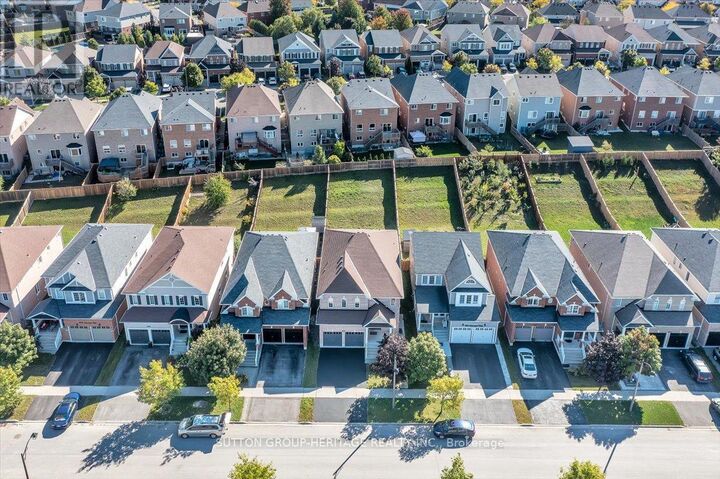 Property Photo:  1867 Arborwood Drive  ON L1K 0R3