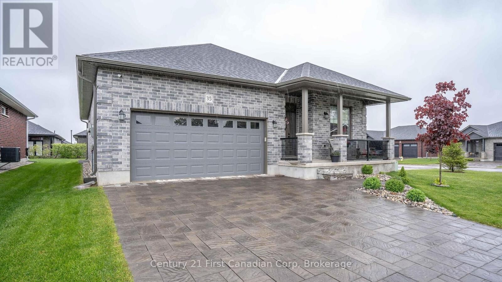 Photo de la propriété: 121 Robin Ridge Drive 35 ON L0L 1B0