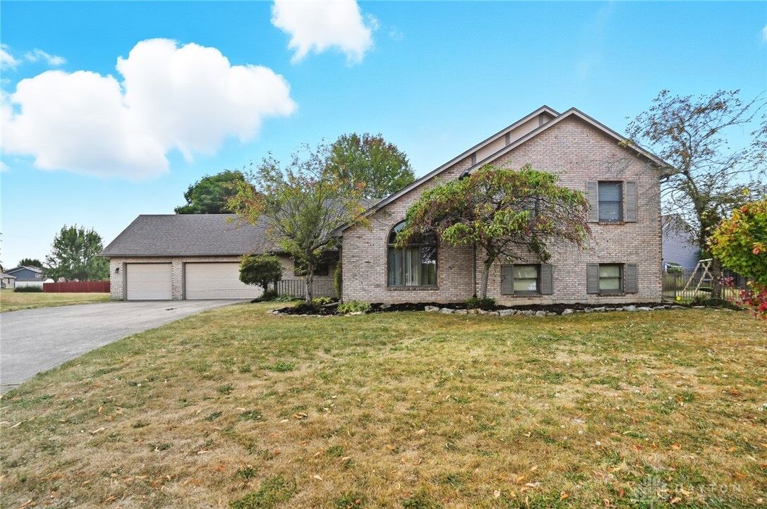 Property Photo:  604 Heather Street  OH 45322 