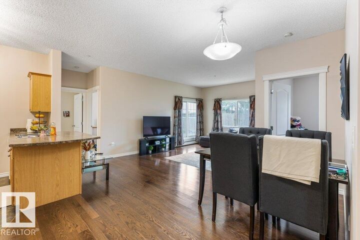 Property Photo: 16807 100 Avenue NW 135 AB T5P 4Z6