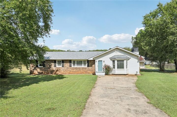 Property Photo: 289 Old Cassville White Road NW GA 30121