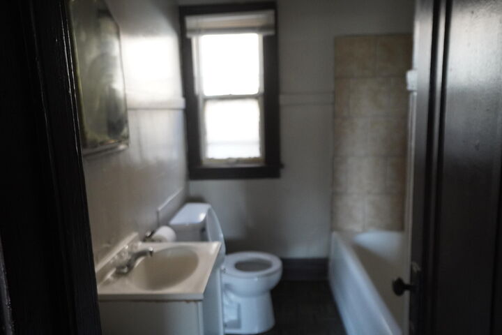 Property Photo:  130 E 13th Avenue 6  IN 46407 