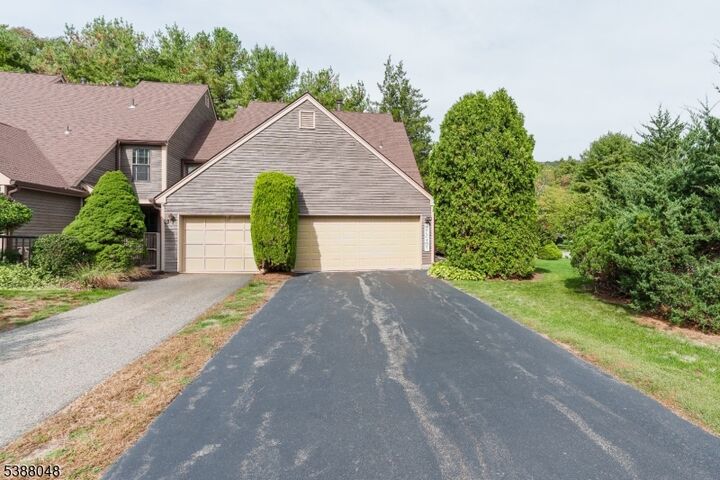 Property Photo:  7 New Bedford Rd H  NJ 07480 