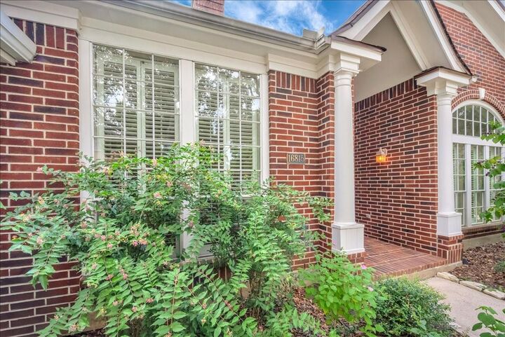 Property Photo: 16815 Middle Forest Drive TX 77059