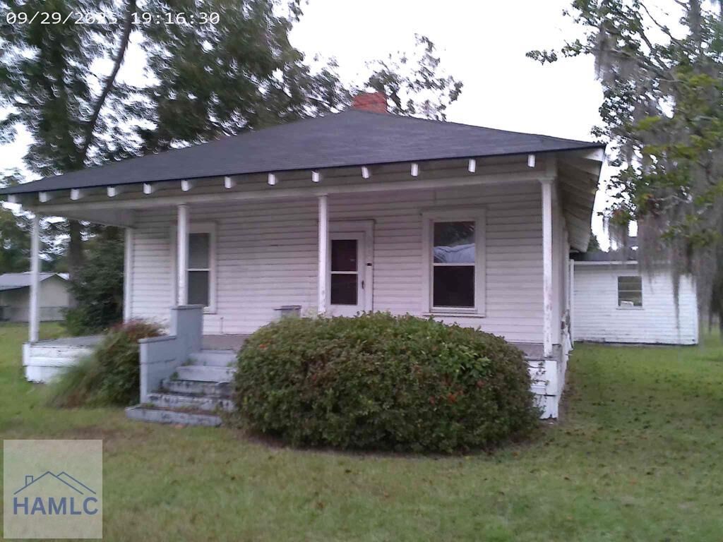 Property Photo: 143 East Church Street GA 31316