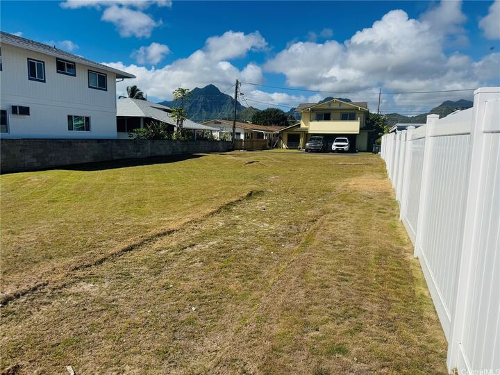 Property Photo:  431 Kalama Street C  HI 96734 