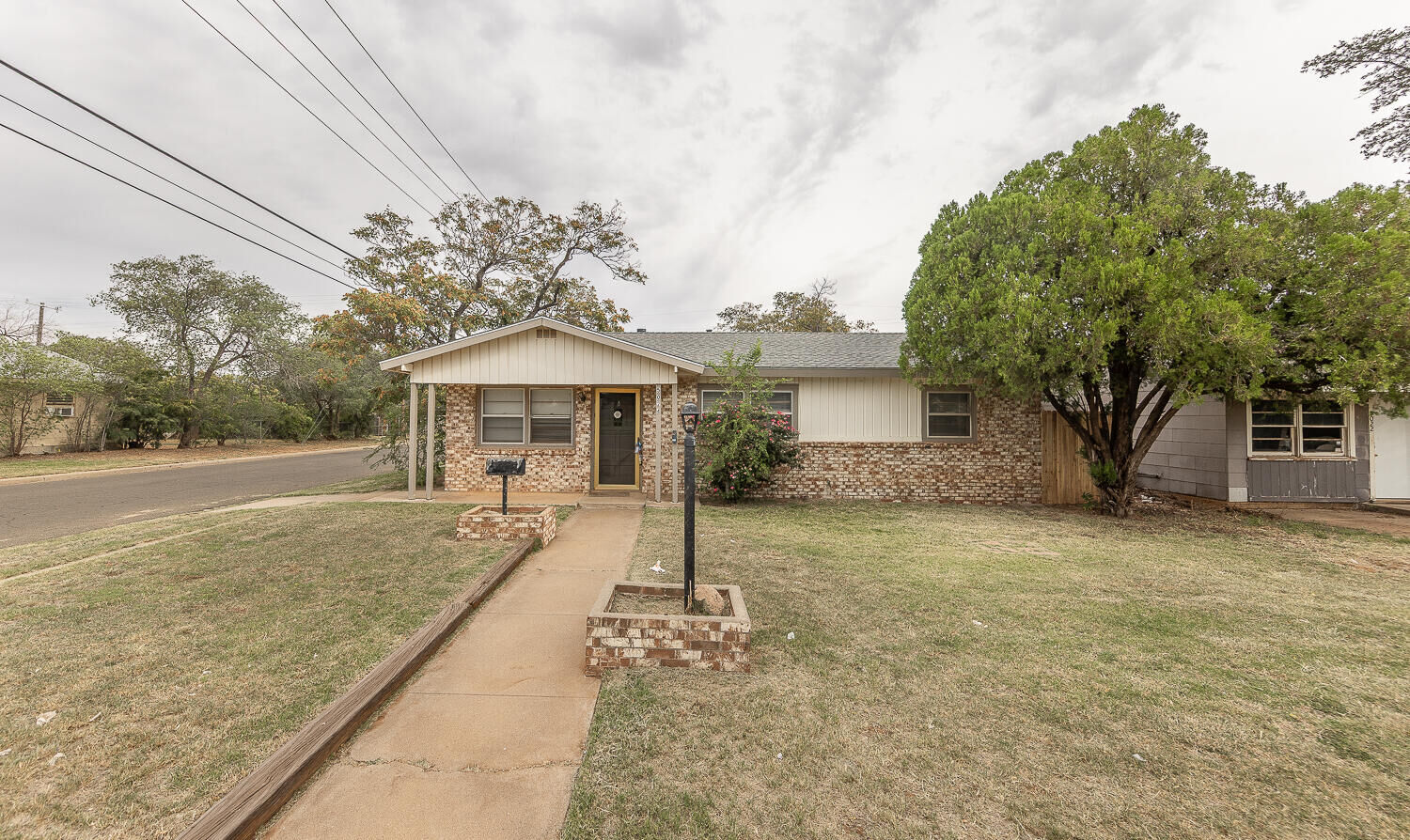 Property Photo:  5024 39th Street  TX 79414 