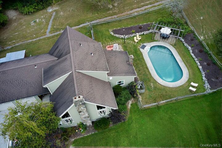 Property Photo:  30 Velie Road  NY 12540 