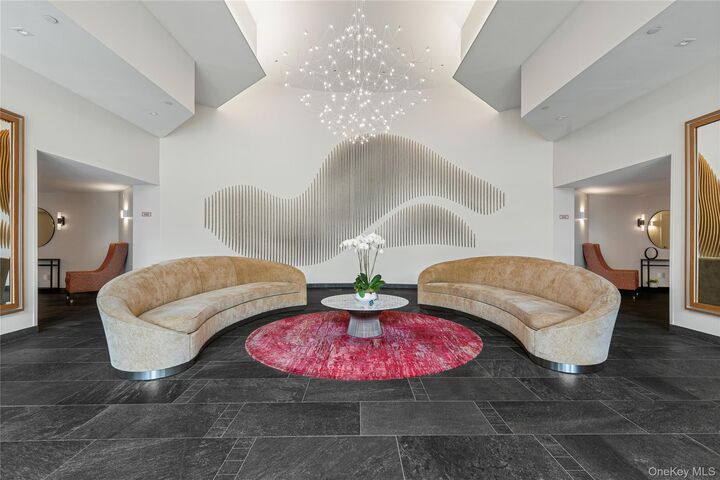 Property Photo:  10 Stewart Place 2aw  NY 10603 