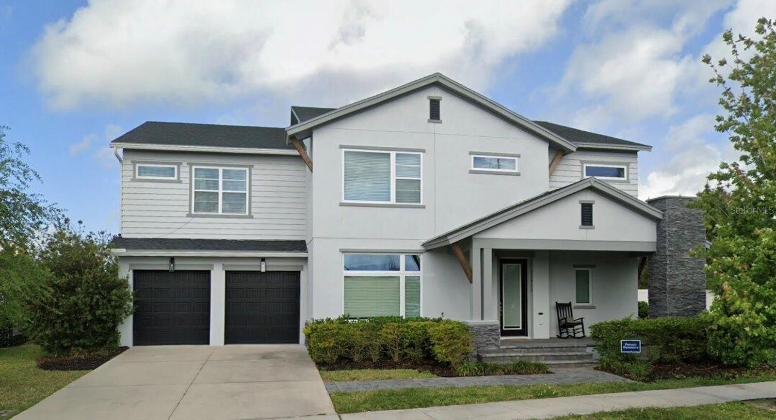 Property Photo: 13518 Rontgen Circle FL 32827