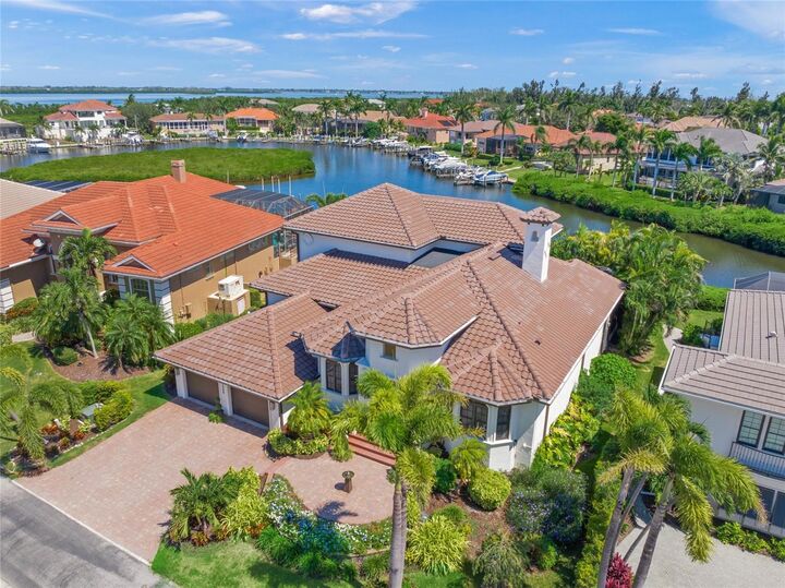 Property Photo:  12509 Safe Harbour Drive  FL 34215 