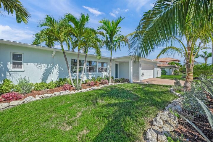 Property Photo:  518 74th Street  FL 34217 