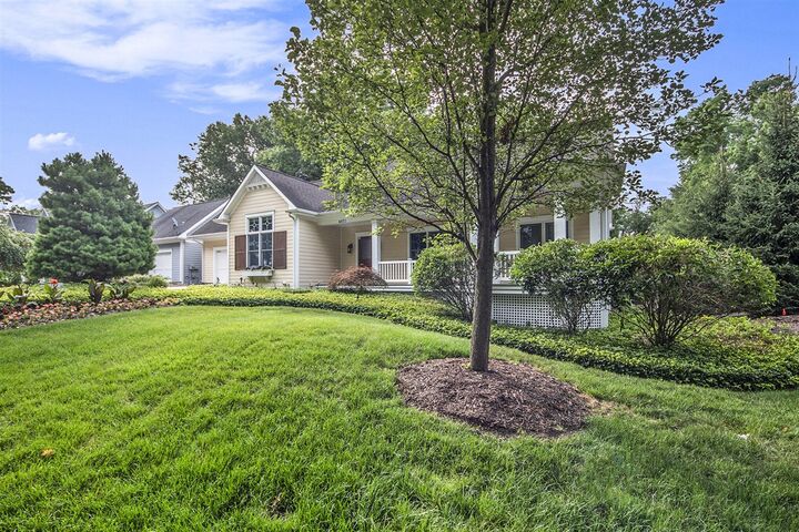Property Photo: 4470 Oak Arbor Drive 7 MI 49525-9433