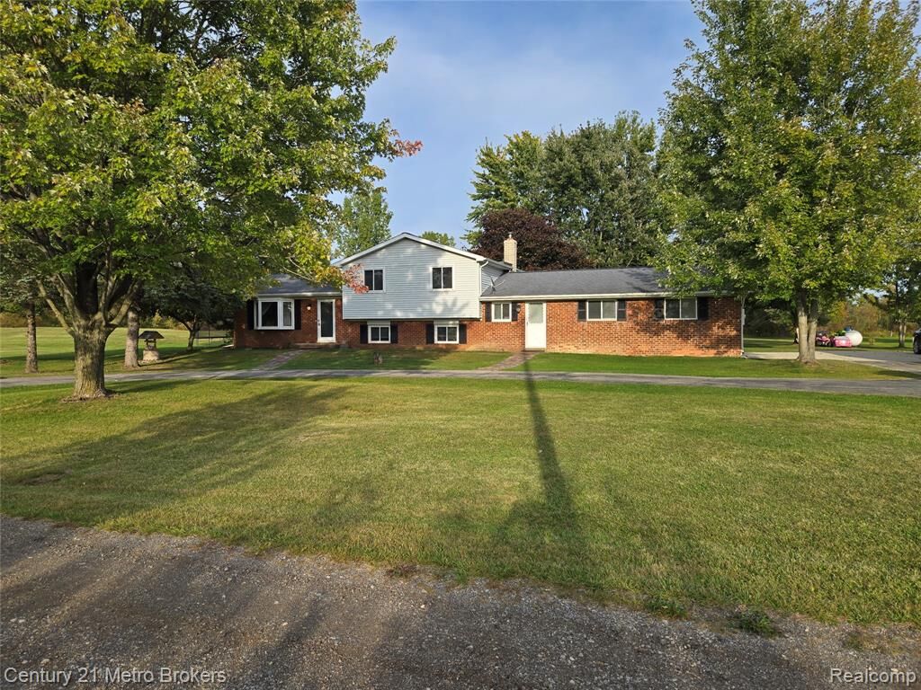 Property Photo:  12184 Hill Road  MI 48041 1810 