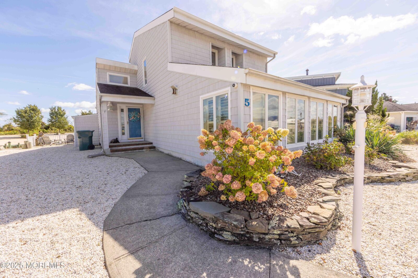 Property Photo:  5 Hunter Drive  NJ 08087 