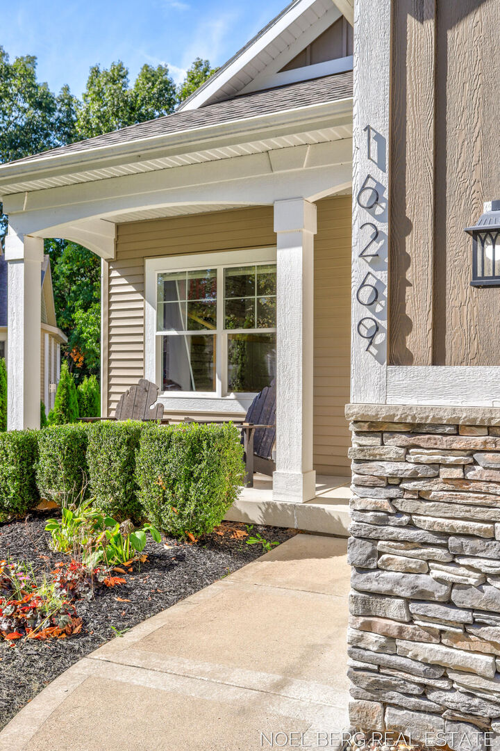 Property Photo: 16269 Heron Drive MI 49456
